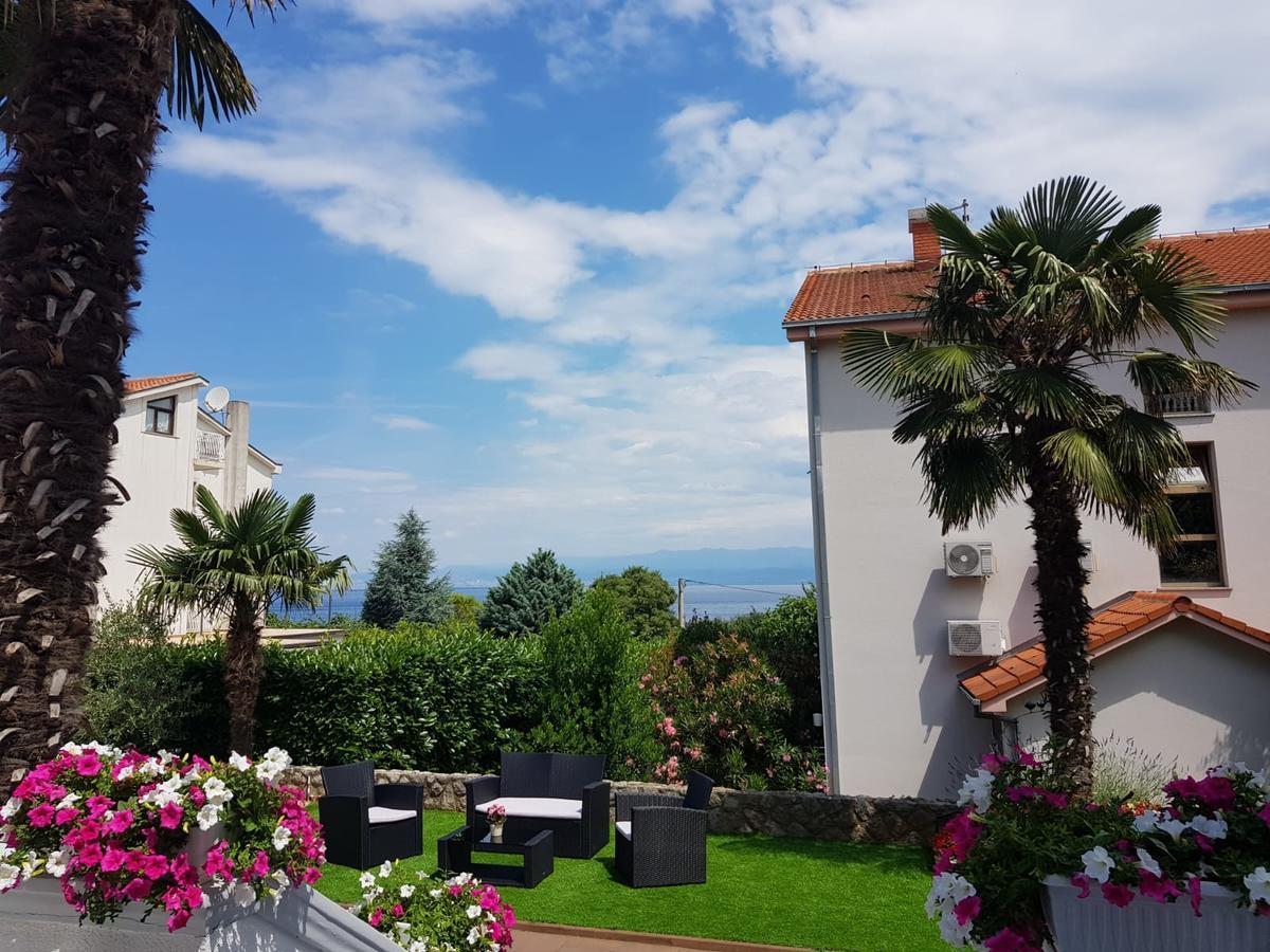 Guest House Katarina Malinska Exterior foto