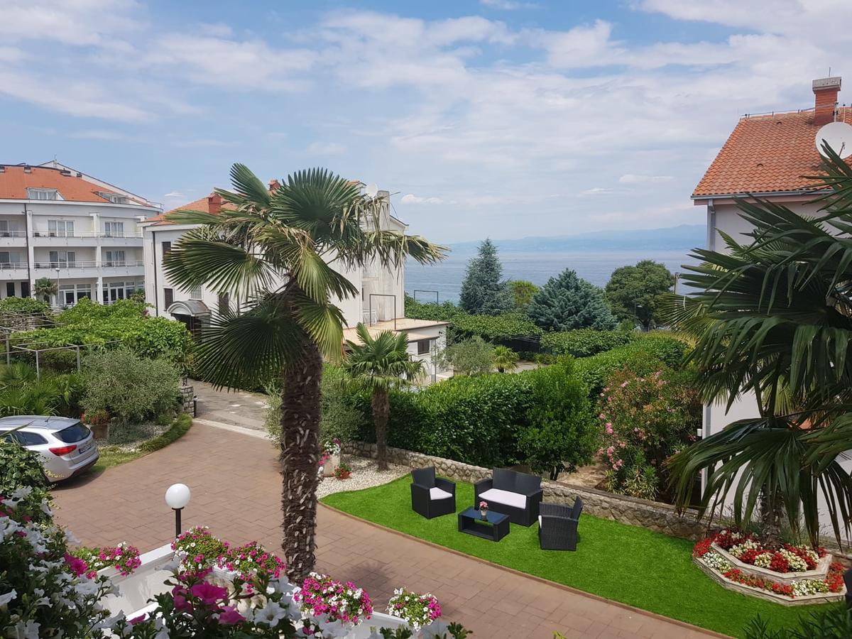 Guest House Katarina Malinska Exterior foto